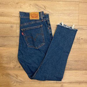 LEVI’S Wedgie Skinny Jeans Raw Hem